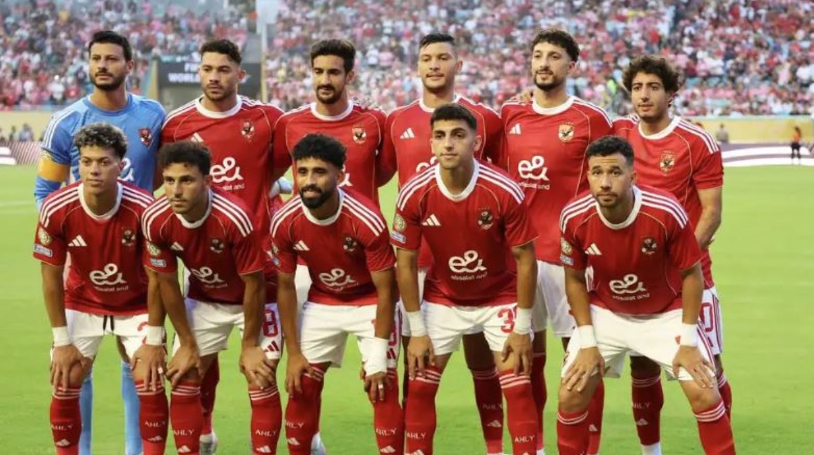 لاعب الأهلي ينتظم في التدريبات الجماعية بعد التعافي من الإصابة